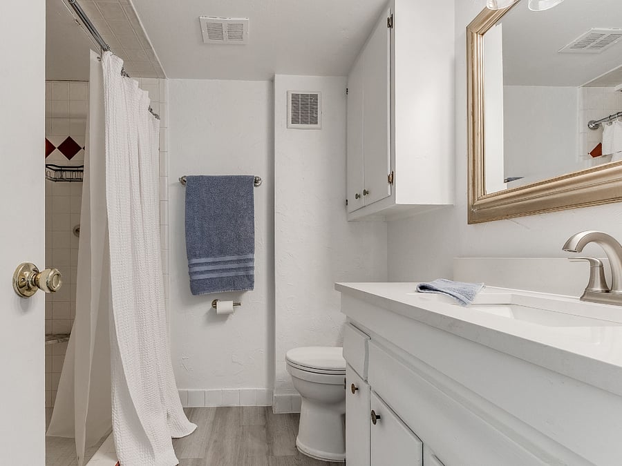 Taipei en suite bathroom