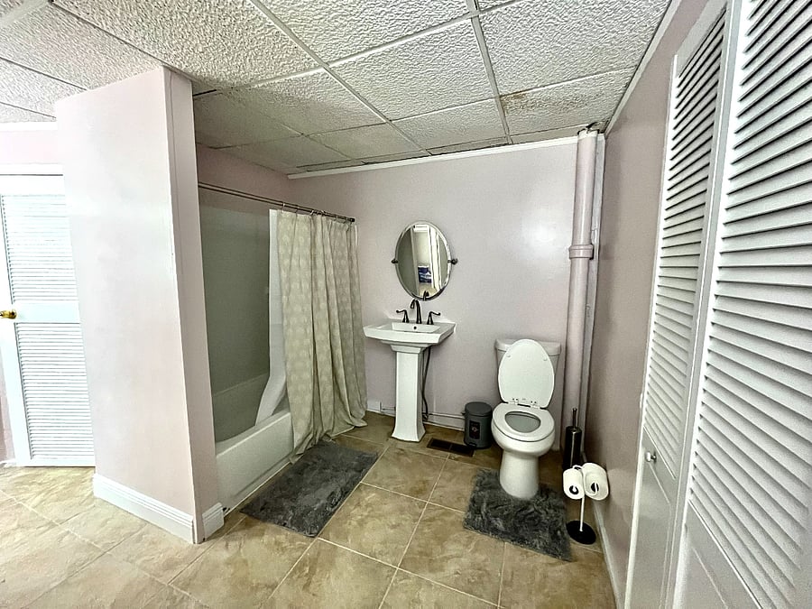 Full bathroom