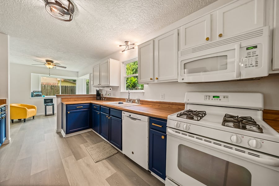 Furnished Finder property 869882_1 photo 8
