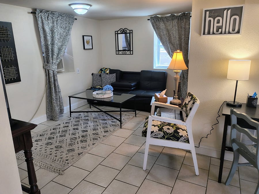 Furnished Finder property 869913_1 photo 3