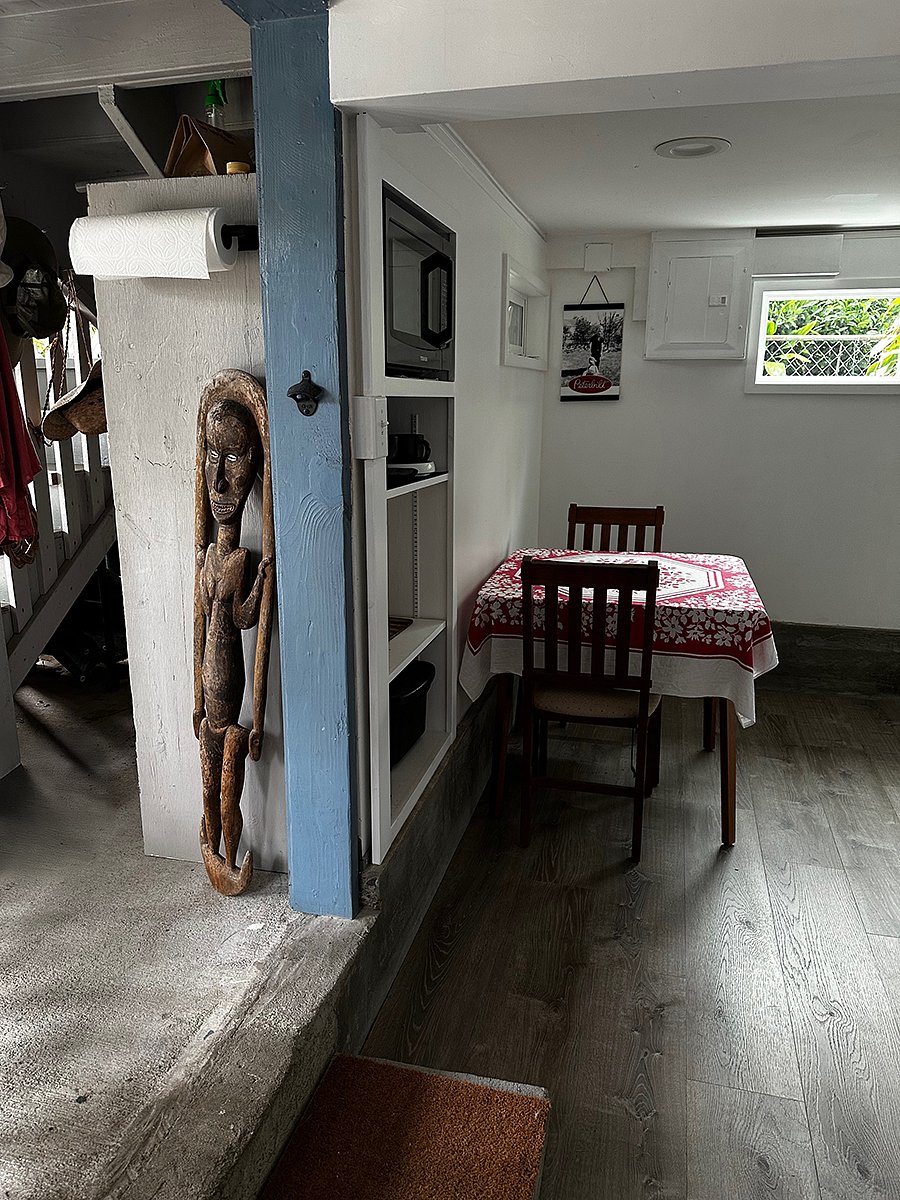 entrance to downstairs suite 2