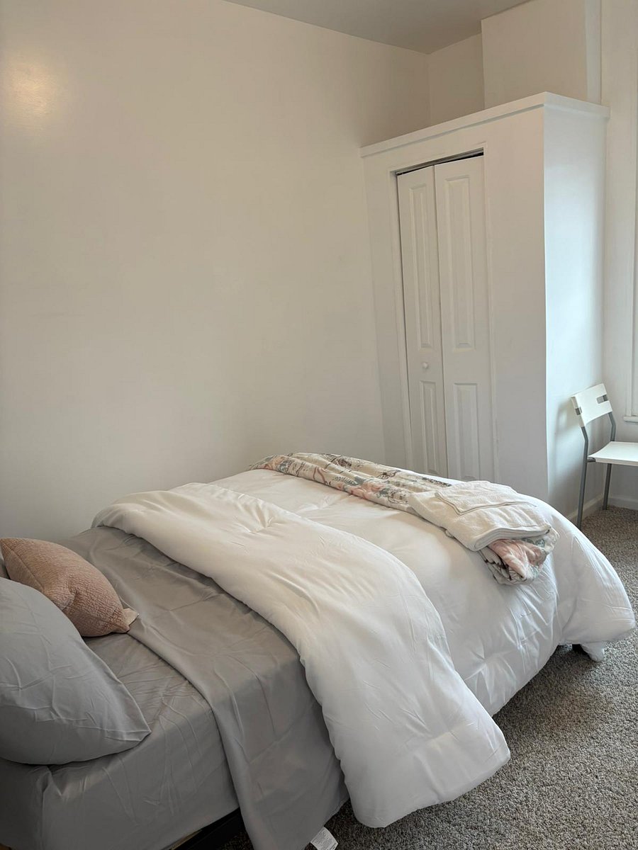 Furnished Finder property 869954_1 photo 16