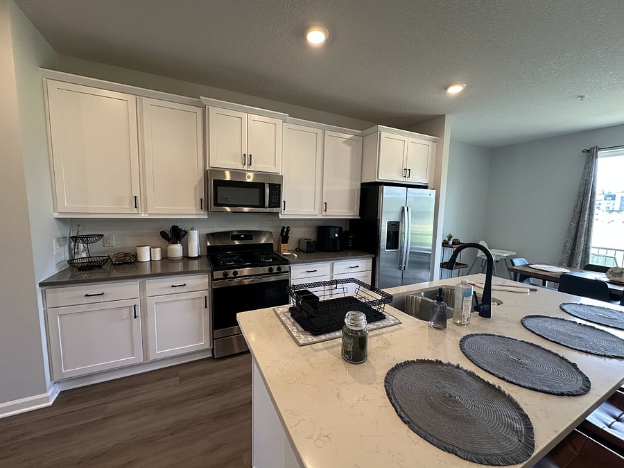 Furnished Finder property 869980_1 photo 8