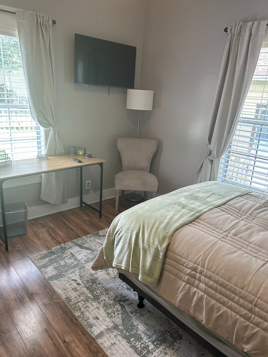 Furnished Finder property 870013_1 photo 12