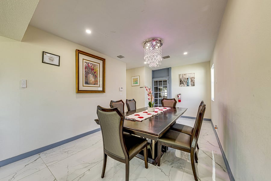 Furnished Finder property 870017_1 photo 3