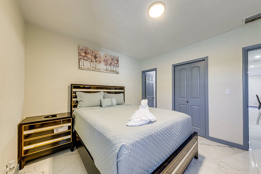 Furnished Finder property 870017_1 photo 6
