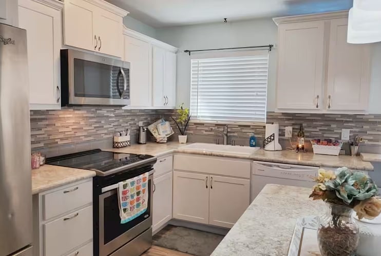 Furnished Finder property 870036_1 photo 12