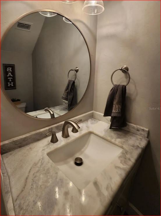 Ground floor 1/2 bath