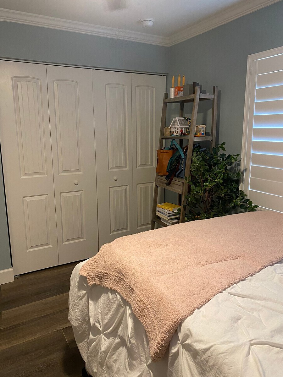 Bedroom #1