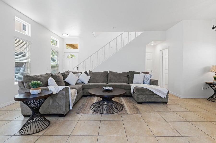 Furnished Finder property 870081_1 photo 3