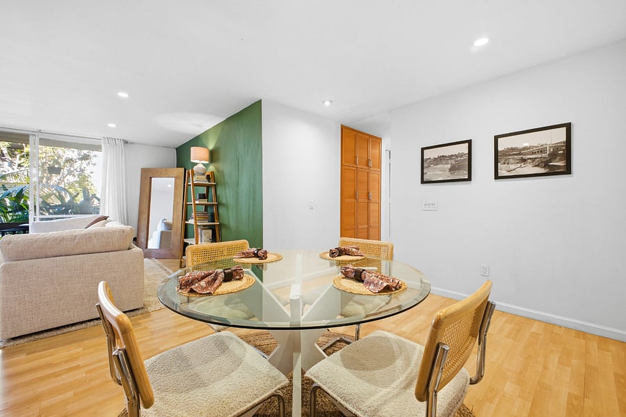 Furnished Finder property 870082_1 photo 12