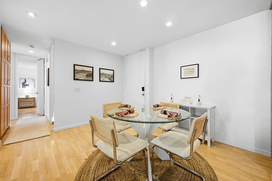 Furnished Finder property 870082_1 photo 14
