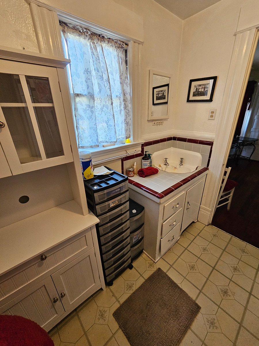 Furnished Finder property 870102_1 photo 25