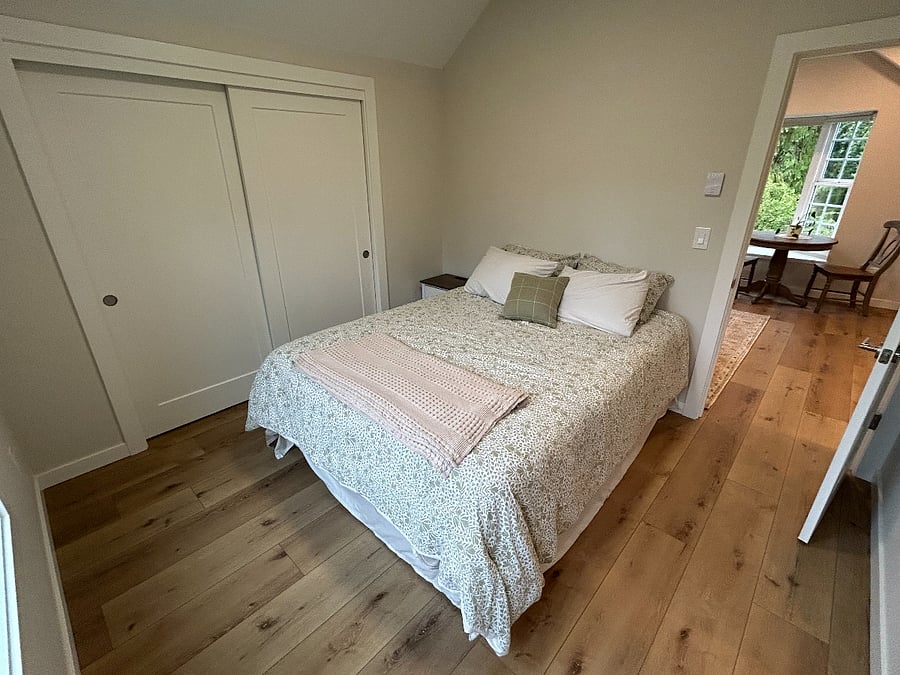 Queen size matress