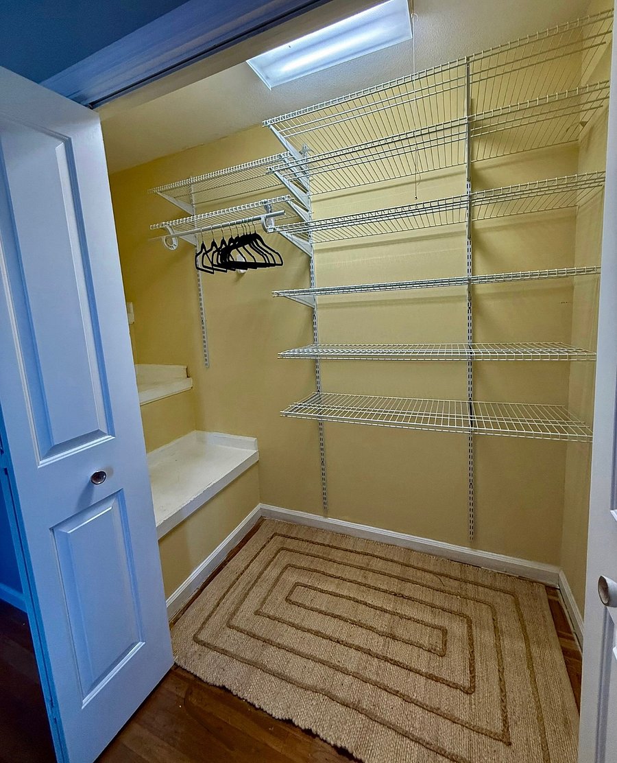 2nd Bed Closet