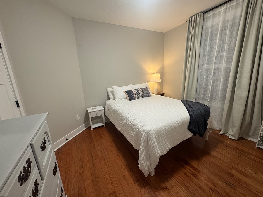 Cozy bedroom with queen bed