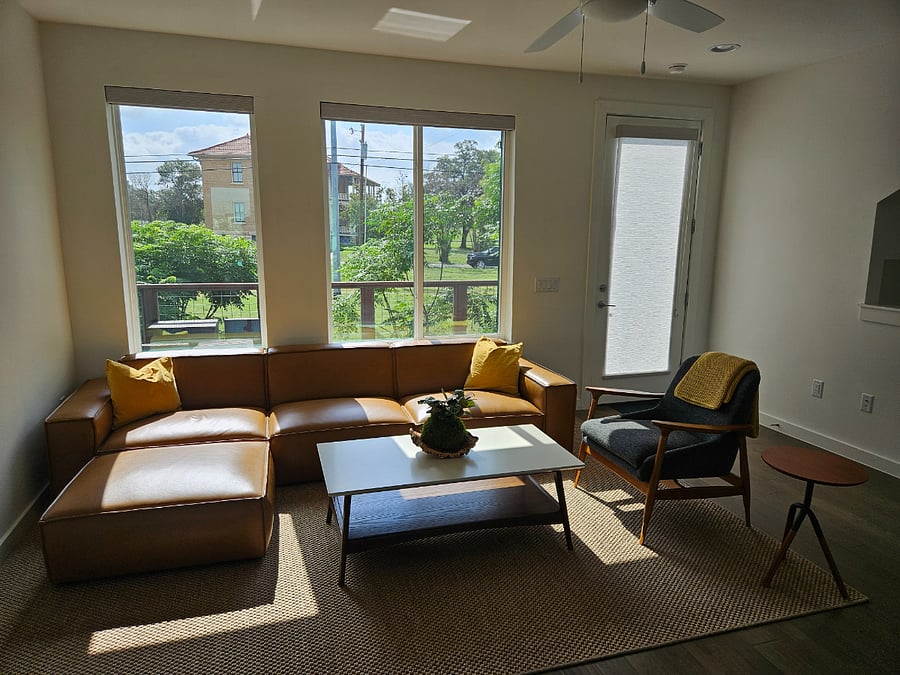 2nd floor living area