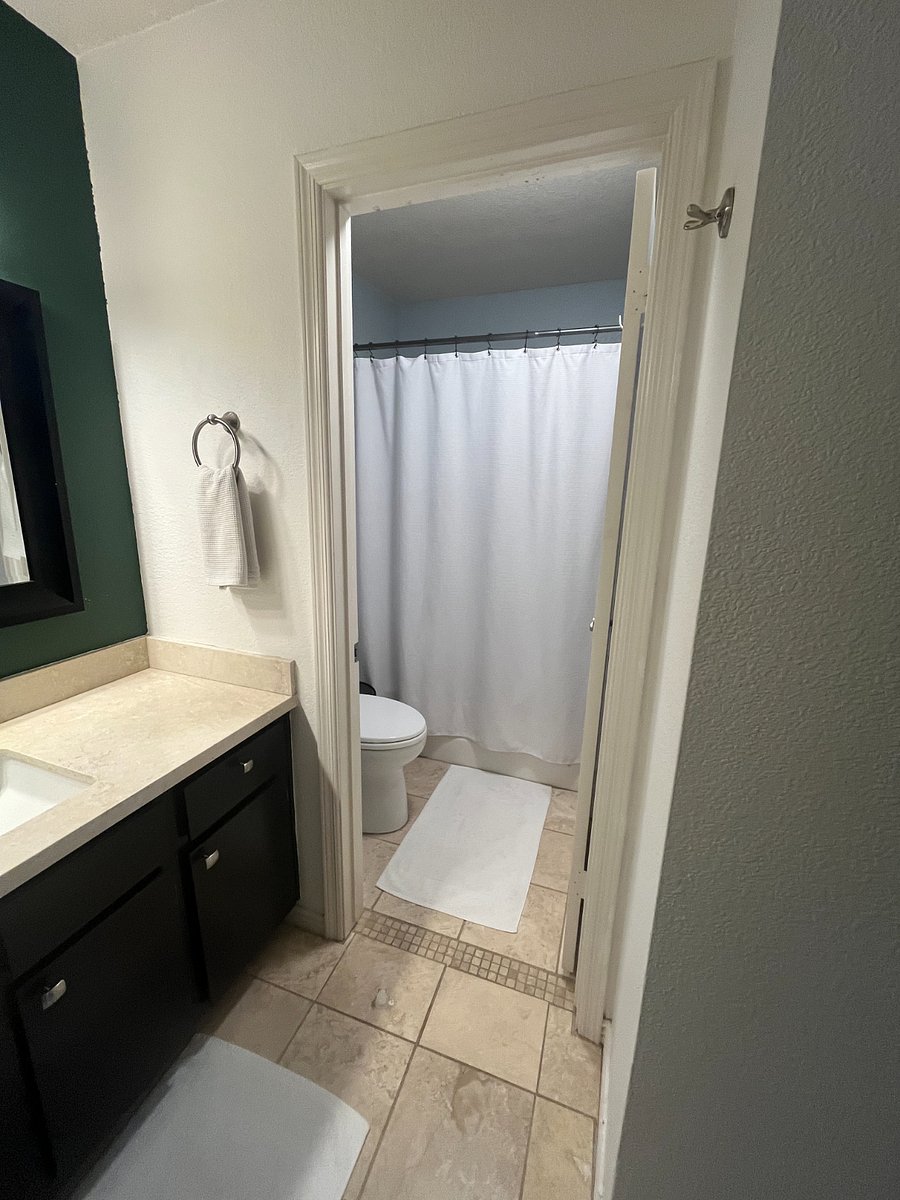 Furnished Finder property 870170_1 photo 7