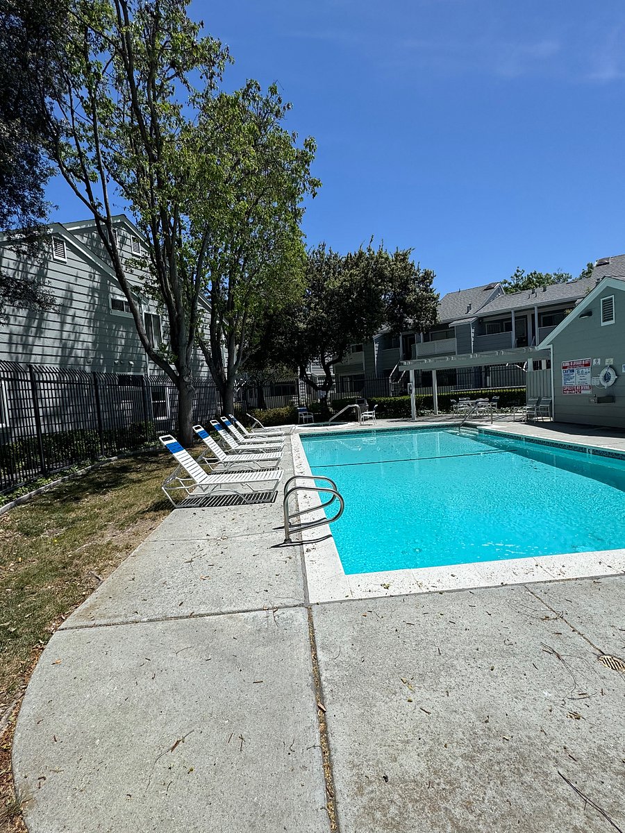 Furnished Finder property 870186_1 photo 16