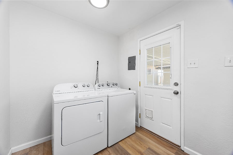 Furnished Finder property 870195_1 photo 26