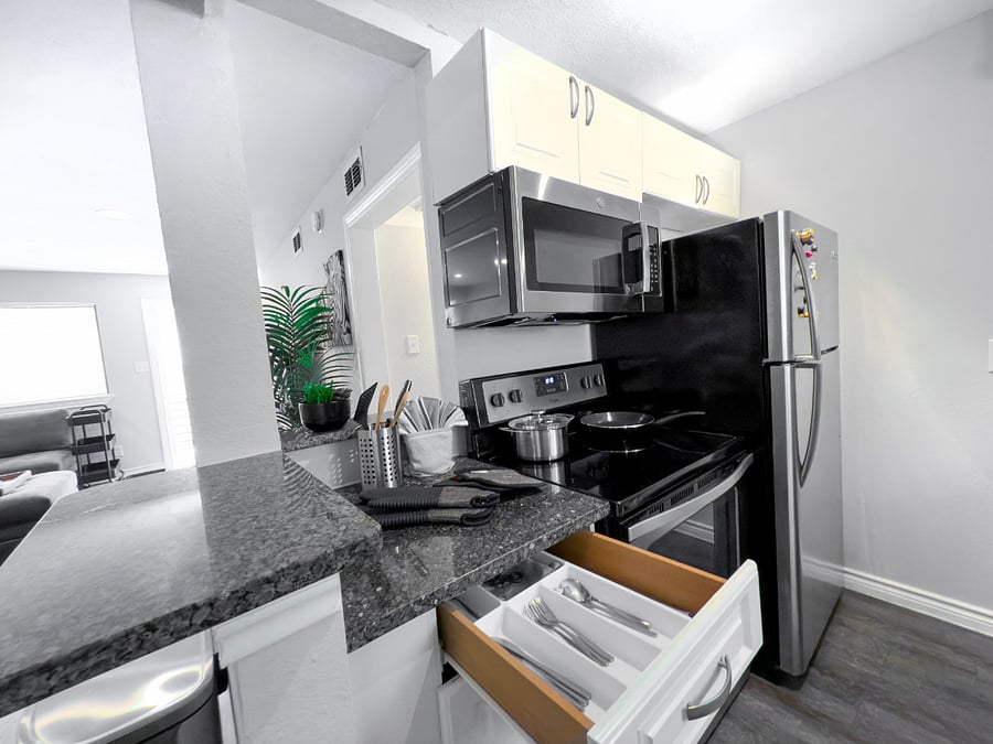 Furnished Finder property 870205_1 photo 15