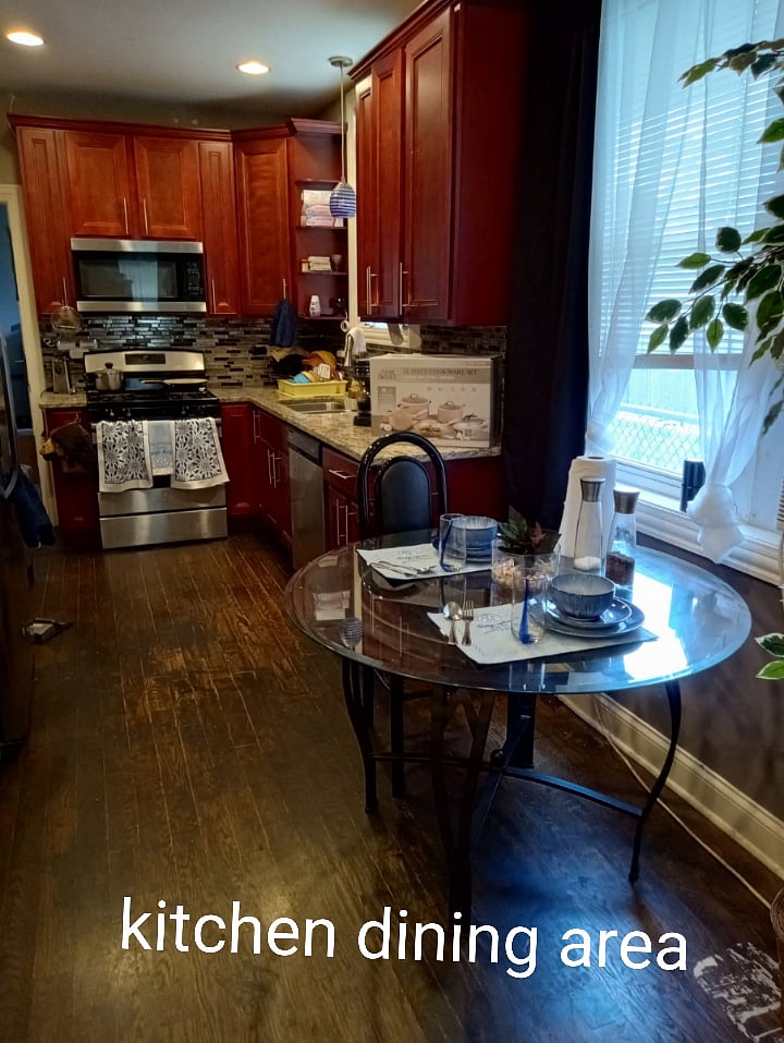 Dinning kitchen area