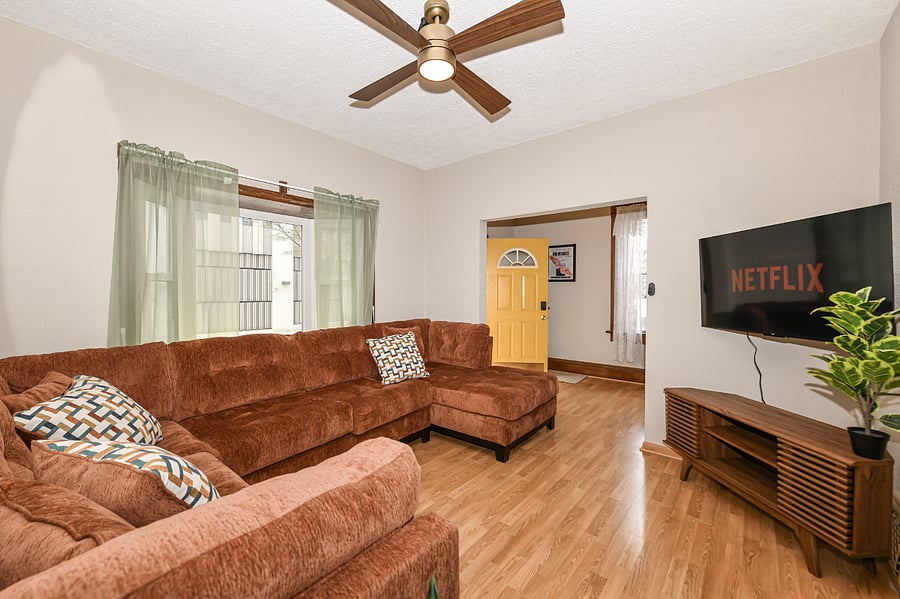 Furnished Finder property 870335_1 photo 12
