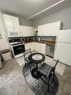 Furnished Finder property 870366_1 photo 12