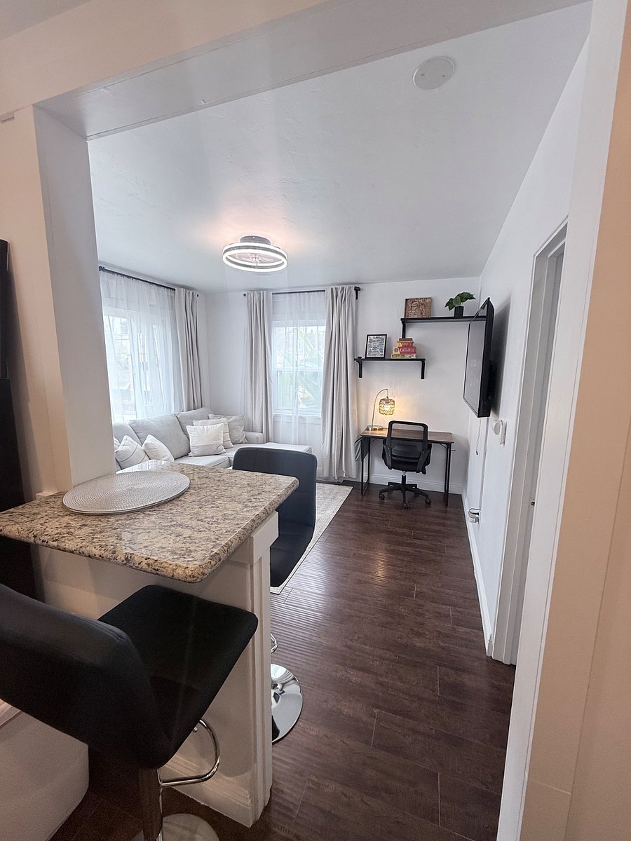Furnished Finder property 870373_1 photo 3