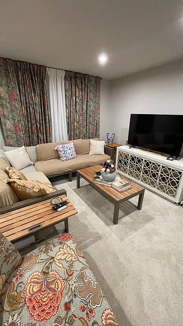Furnished Finder property 870394_1 photo 2