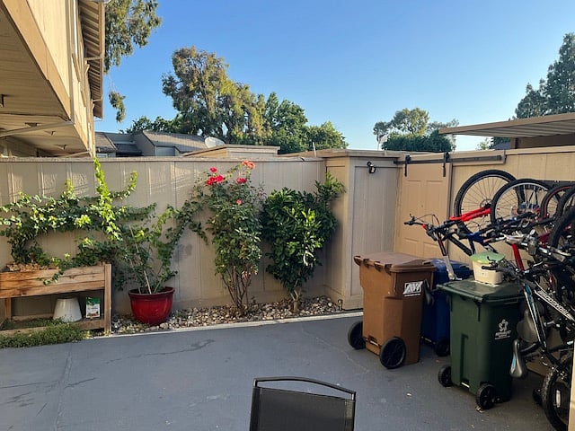 Furnished Finder property 870433_1 photo 24