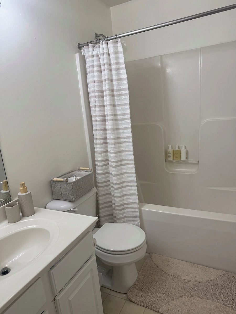 Furnished Finder property 870436_1 photo 15