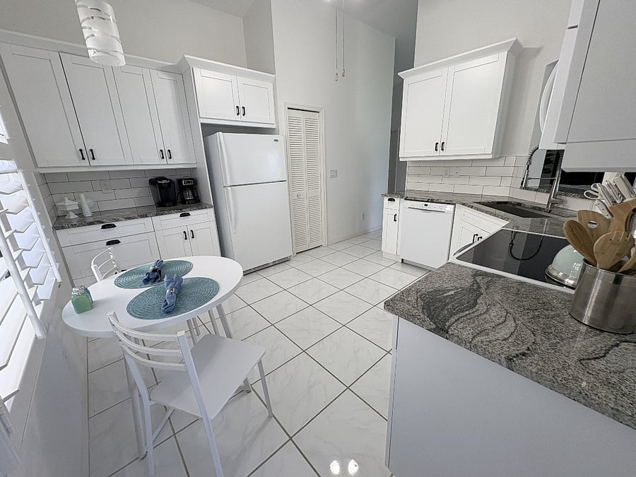 Furnished Finder property 870444_1 photo 7