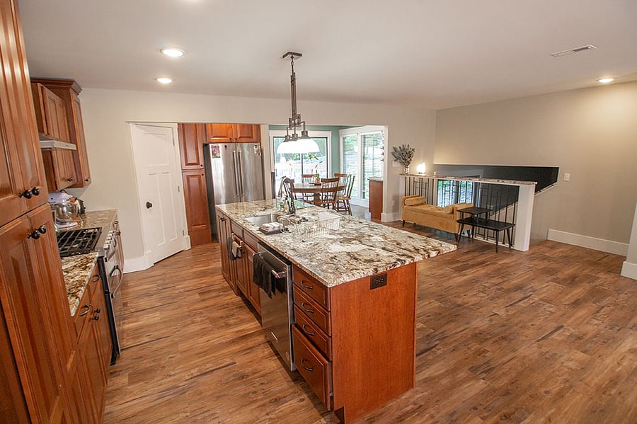 Huge granite Island will please the cook!