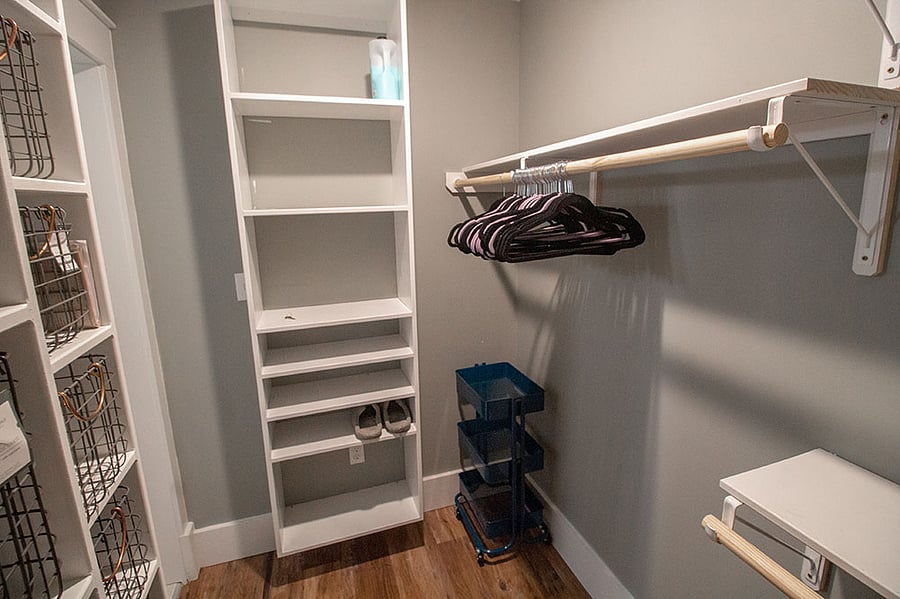Plenty of shelves