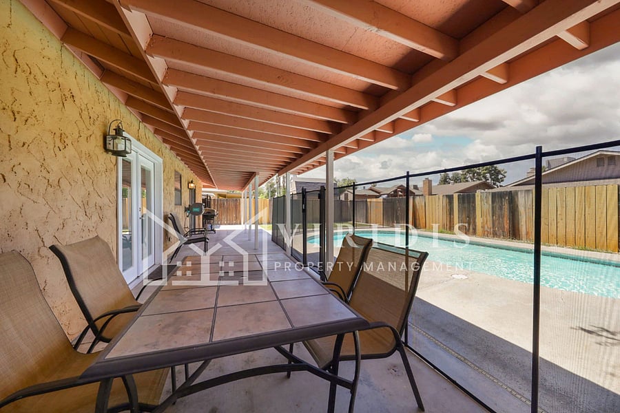 Furnished Finder property 870495_1 photo 17