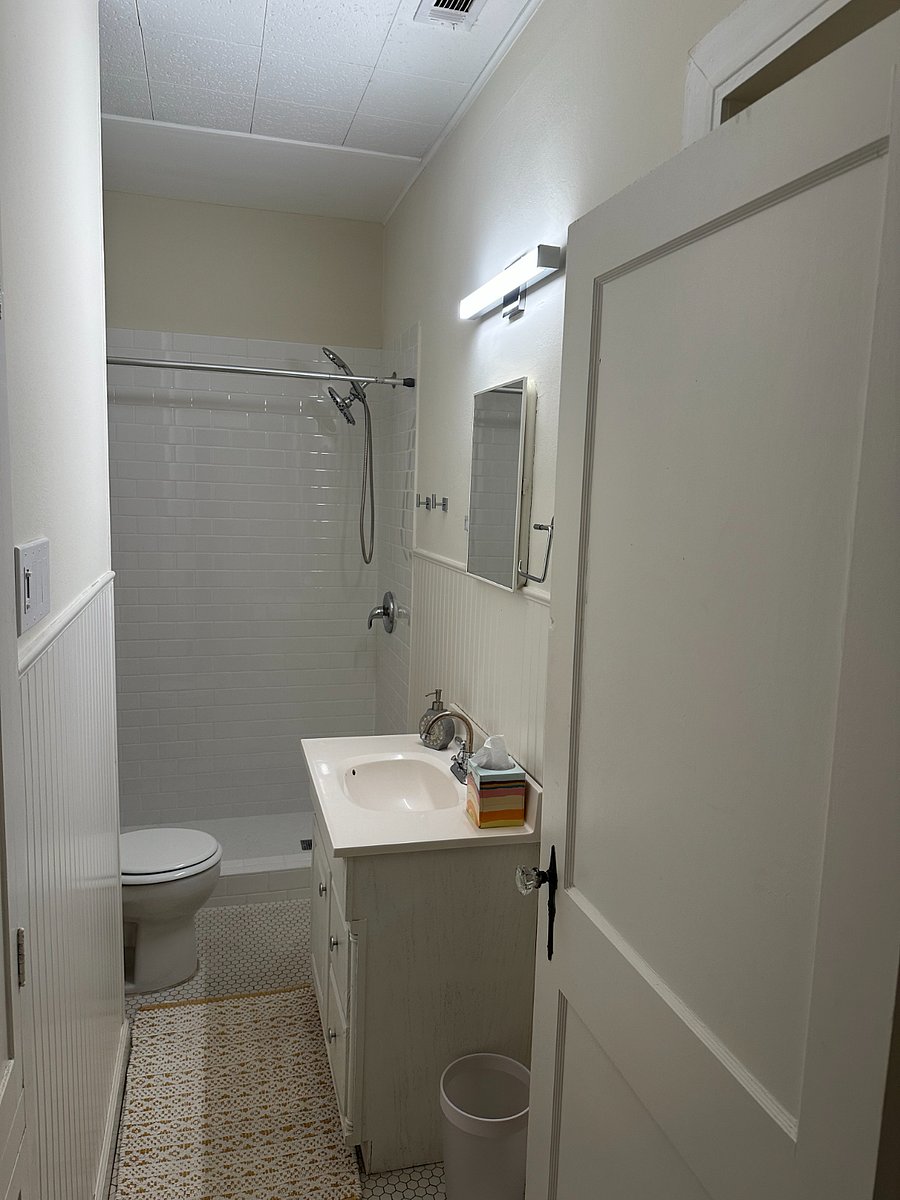 Hall Bath with new walk-in shower and great lighting. Excellent water pressure!