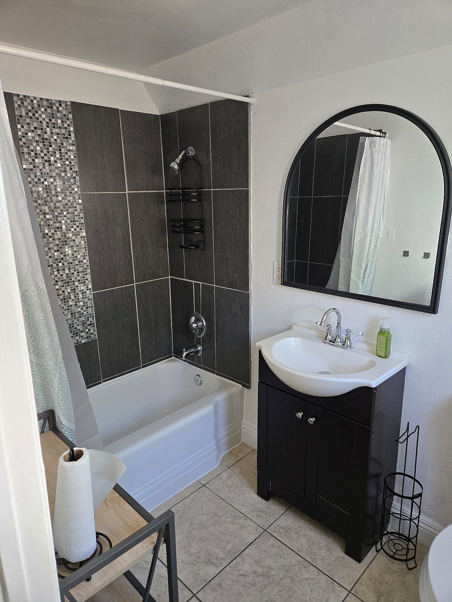 Furnished Finder property 870559_1 photo 14