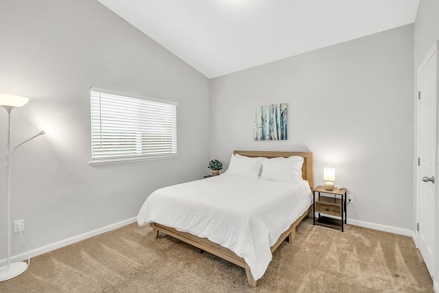 Furnished Finder property 870561_3 photo 1