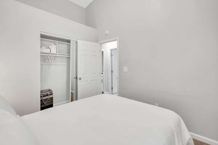 Furnished Finder property 870561_3 photo 4