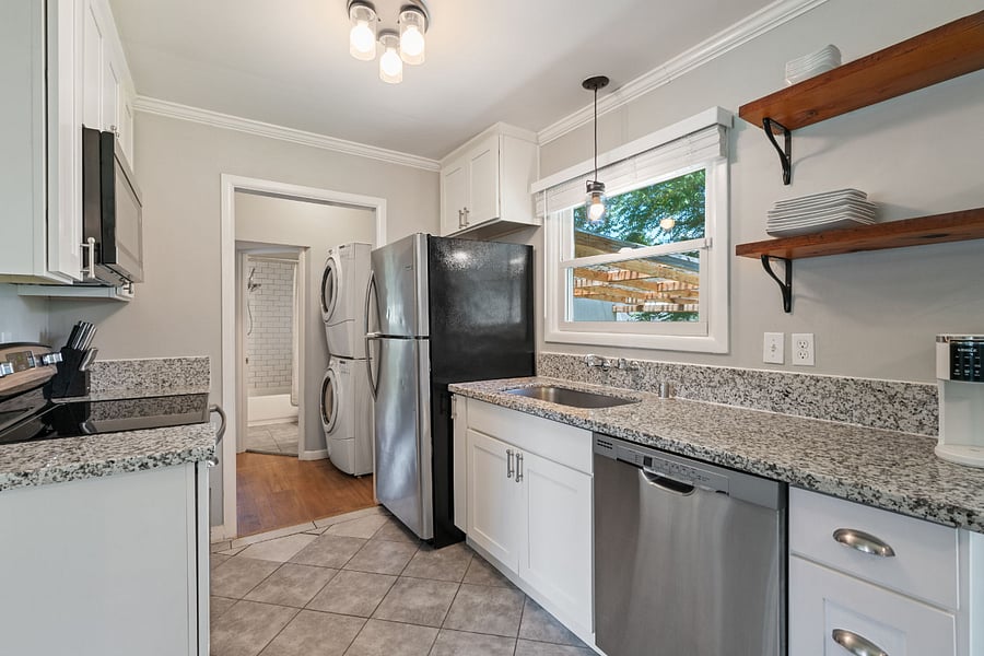 Furnished Finder property 870570_1 photo 23