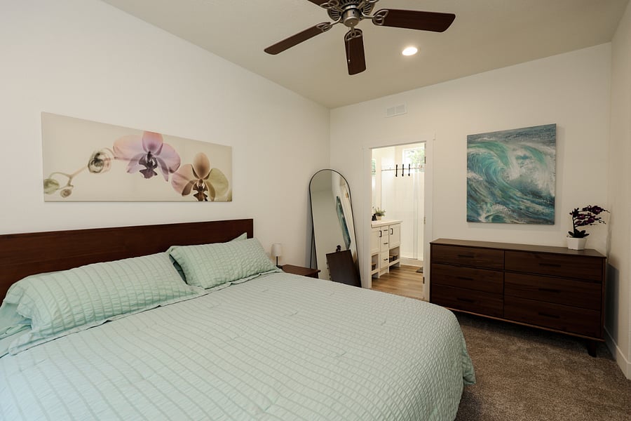 Primary bedroom with a king bed.