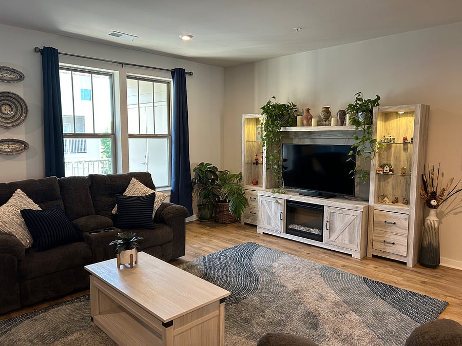 Furnished Finder property 870671_1 photo 3