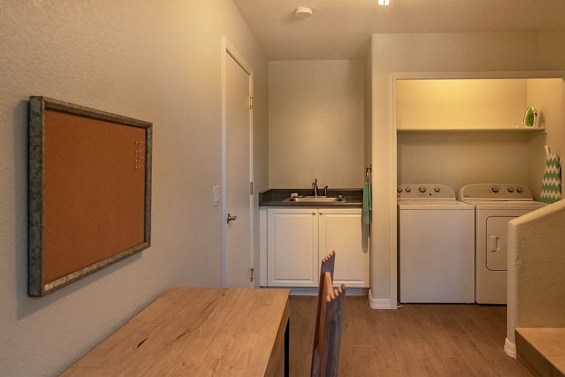 Furnished Finder property 870711_1 photo 12