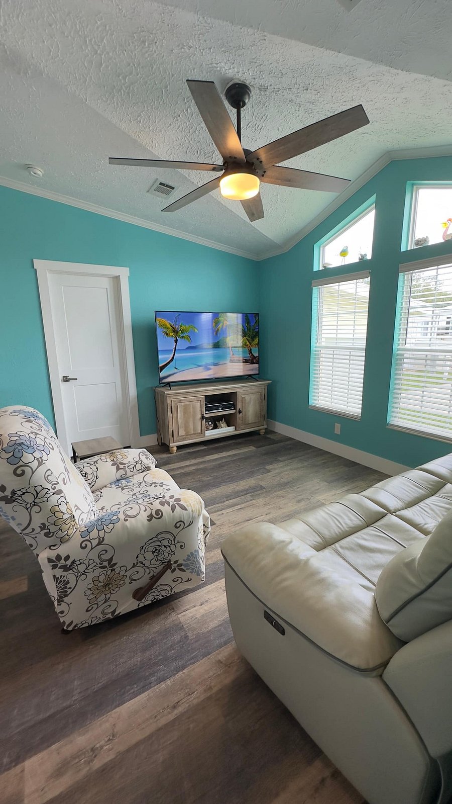 Furnished Finder property 870755_1 photo 3