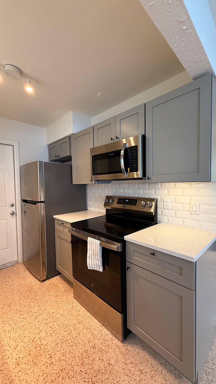 Furnished Finder property 870787_1 photo 7