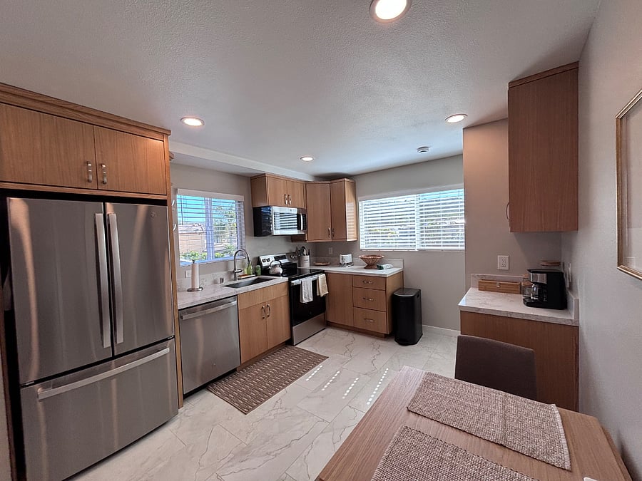 Full Kitchen