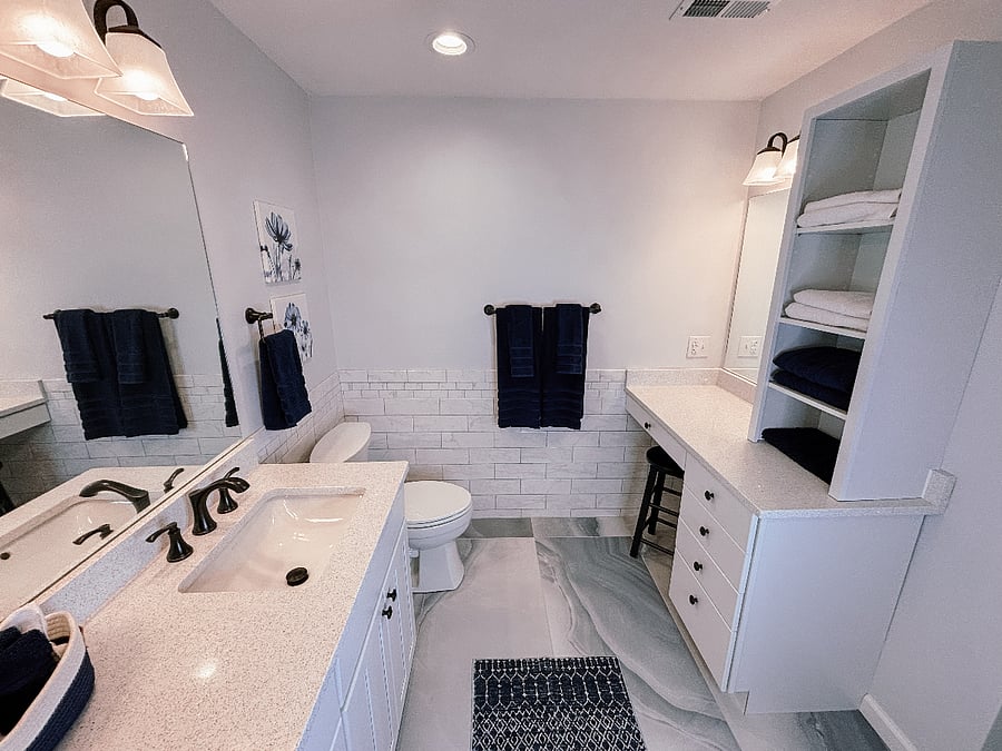 Primary Ensuite Bathroom (Newly Renovated!)