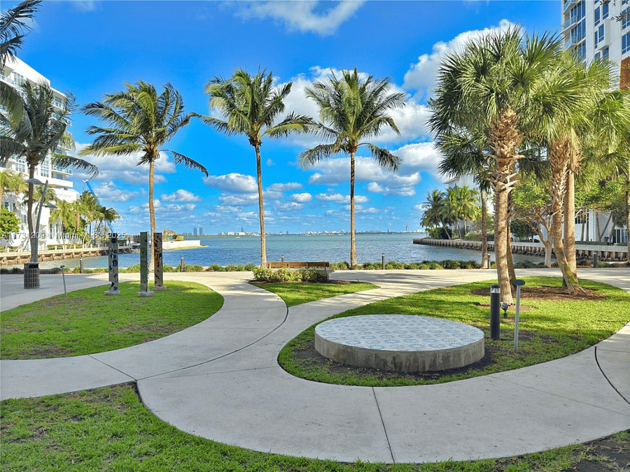Furnished Finder property 870949_1 photo 18
