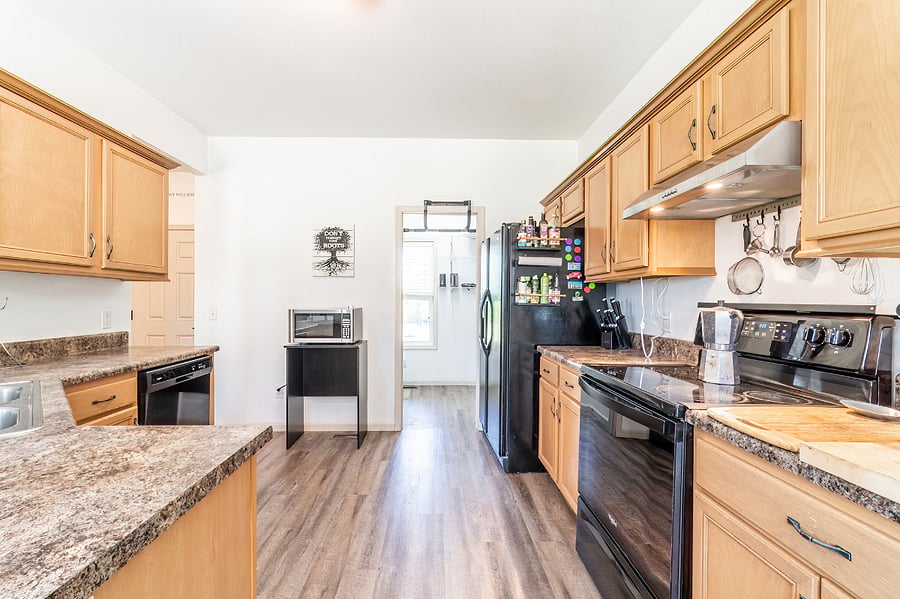 fully stocked kitchen and large pantry